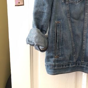 New Gap denim Sherpa lined jacket